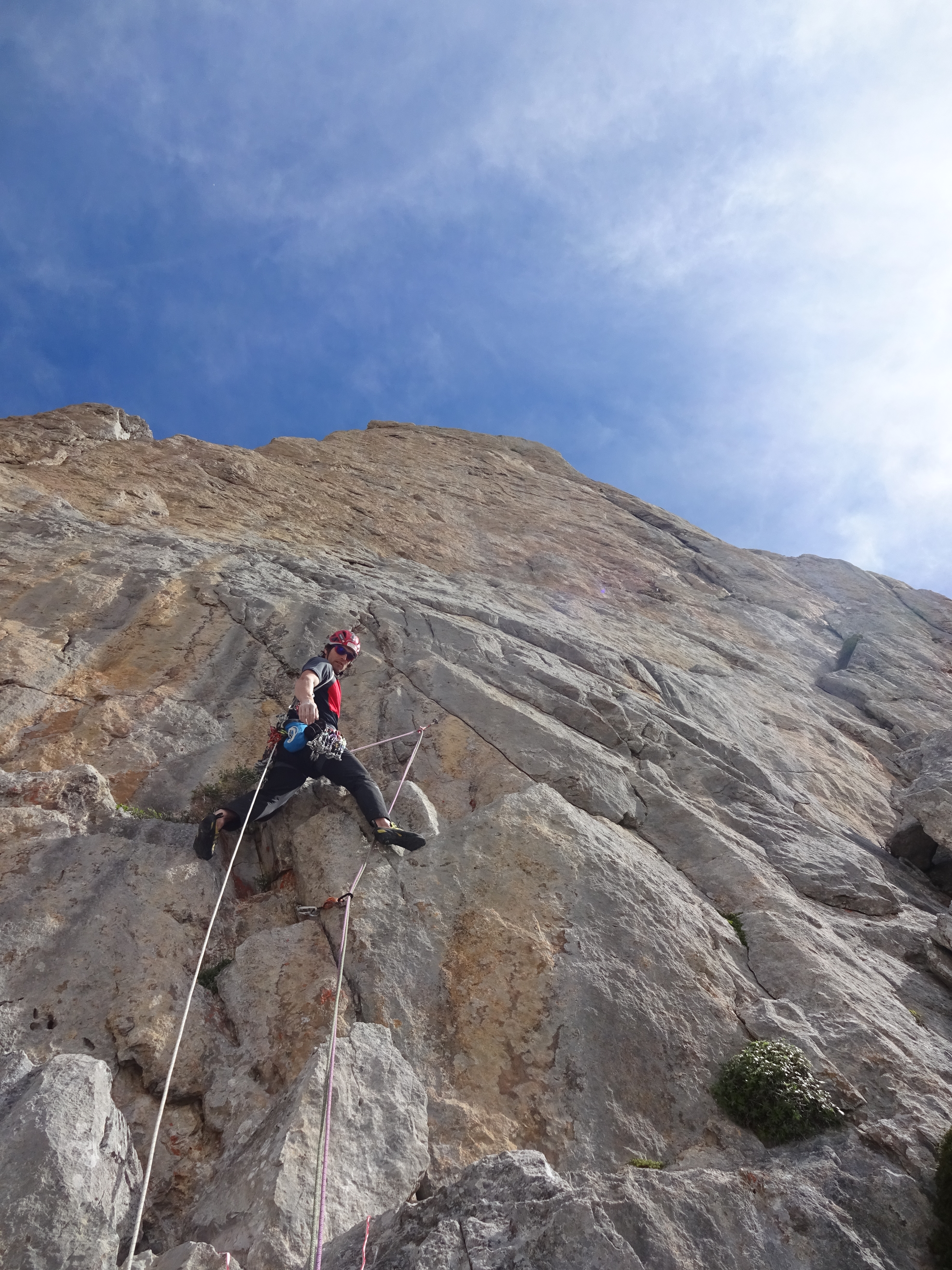 Iniciando el 2.do largo (7a+)